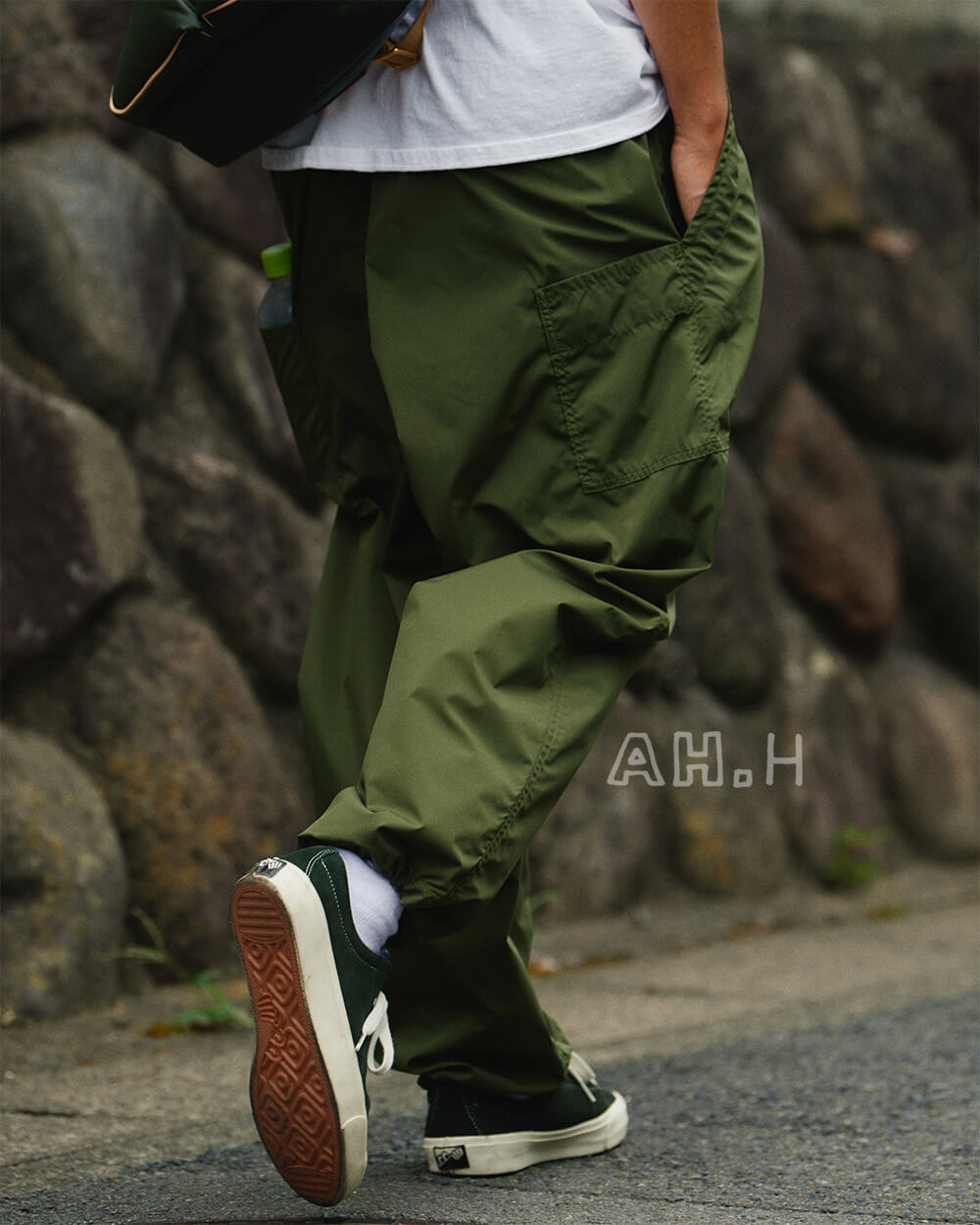 新品 BROCHURE PHOTOGRAPHER PANTS S.S Mサイズ - ワークパンツ/カーゴ